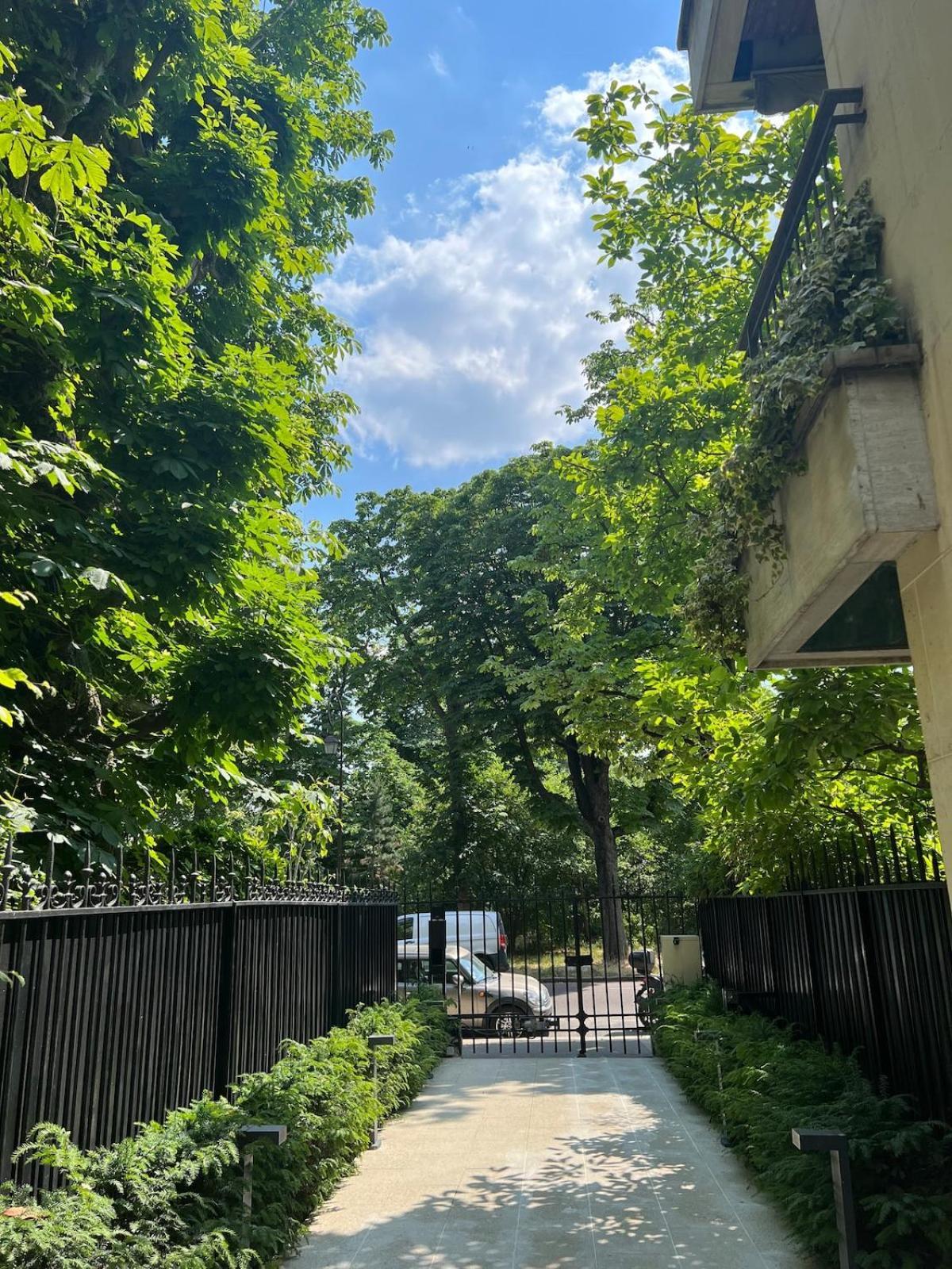 Studio Dans Le Quartier Luxe Neuilly-sur-Seine Exterior photo